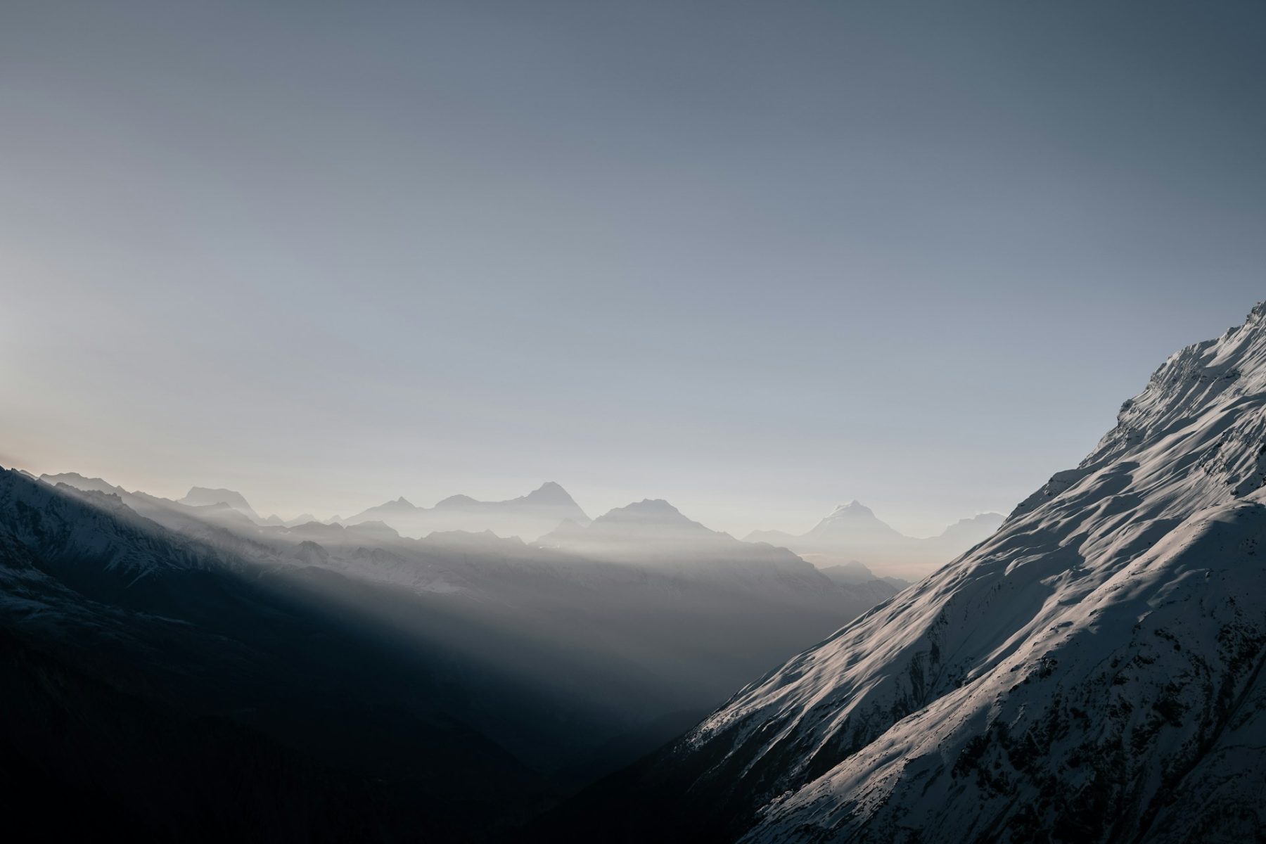 Uitzicht op het Manaslu Circuit in Nepal