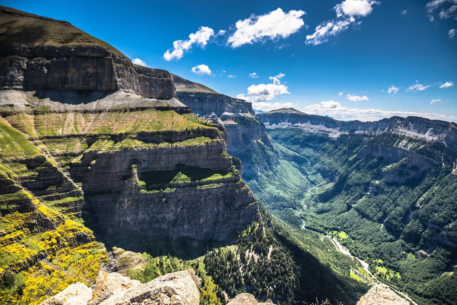 Huttentocht in Ordesa National Park, Pyreneeën. Huesca Aragon, Spanje. 