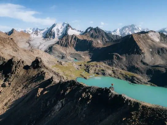 De Ak-Suu traverse hiken in Kirgizië